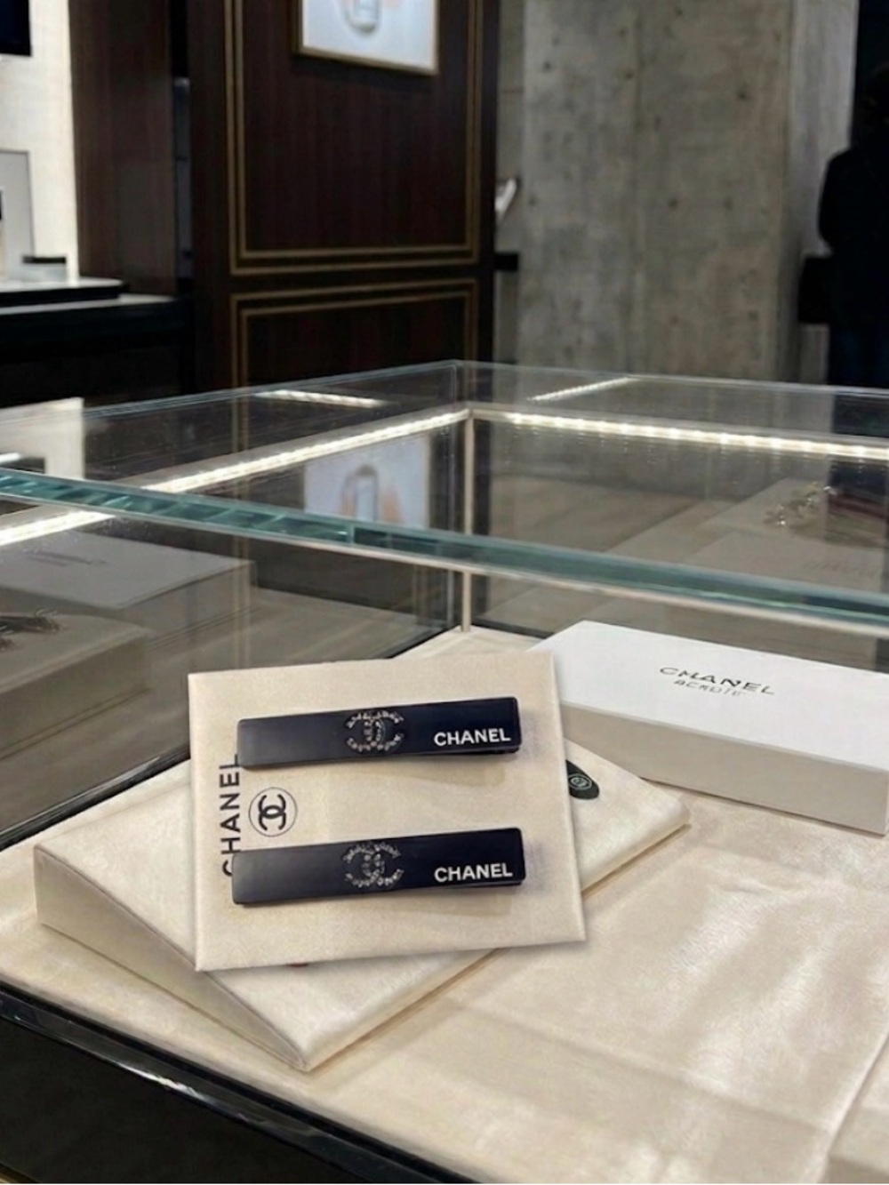 Set of 2 CHANEL Matte Black CC Barrette Hair Clips Embezzled NEW